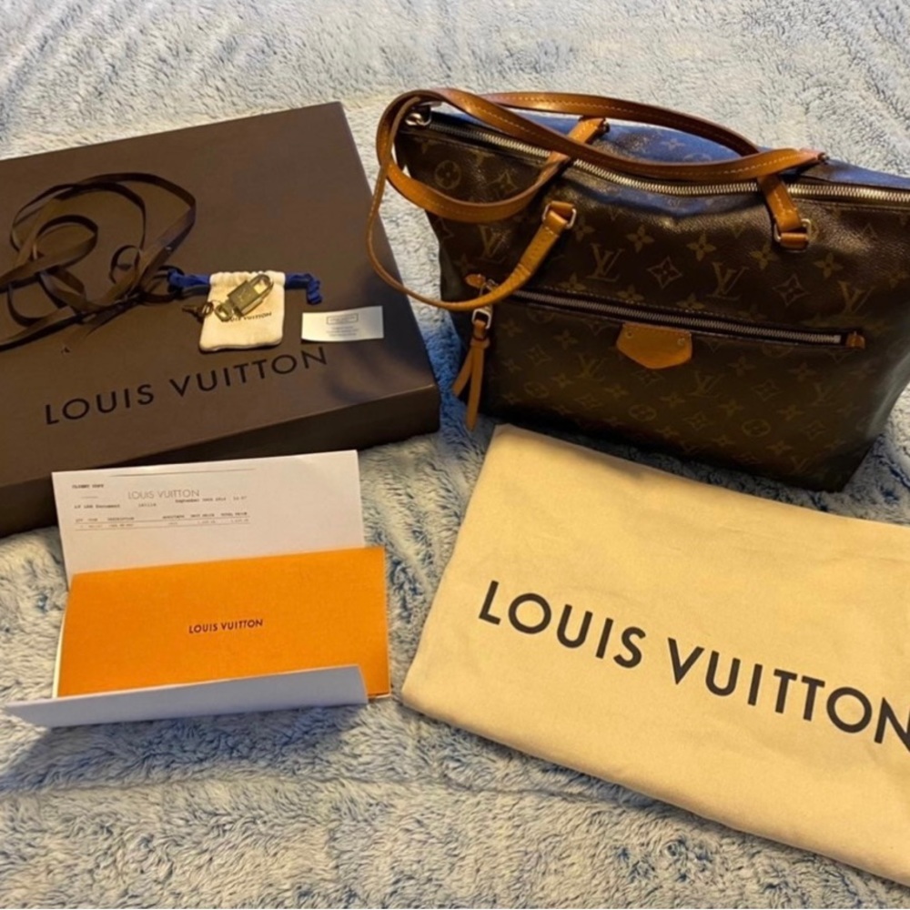 Louis Vuitton Purse